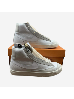 Blazer Classic White