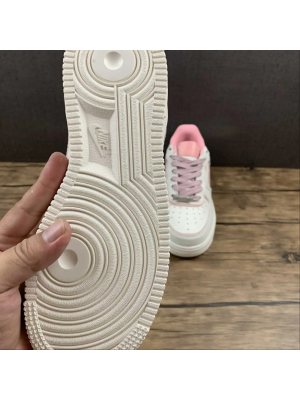 AF1-Beige_Pink-2.webp