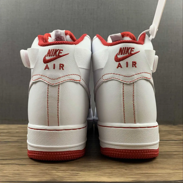 AF1 Mid ’07 Red Line