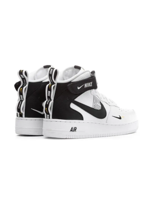 AF1-Mid-B_W-Utility-2.webp
