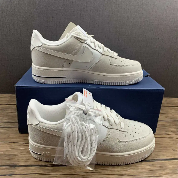 AF1 Soft Grey