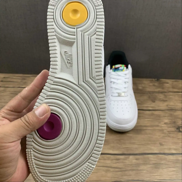 AF1 University Red 2