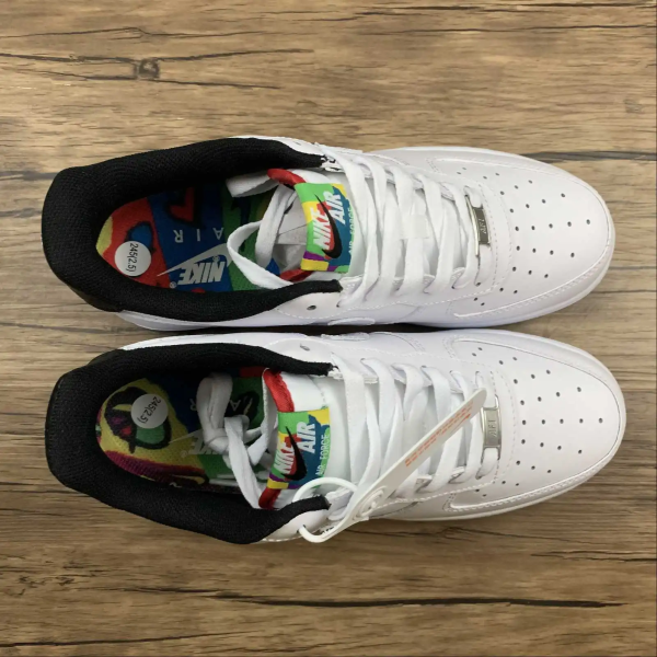 AF1 University Red 2