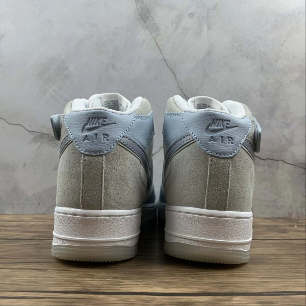 AF1’07 Mid LT Blue