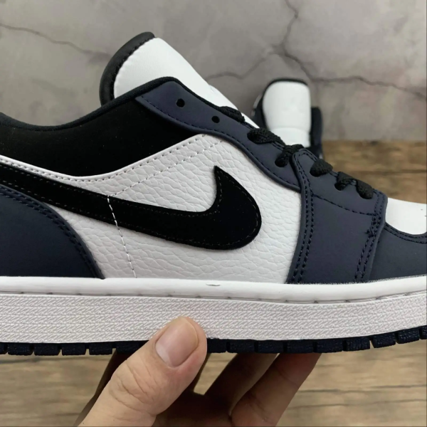 AJ 1 Black Mate Low