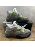 AJ 4 Fluor
