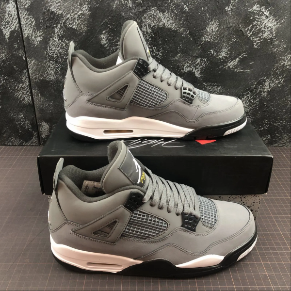 AJ 4 Retro Grey