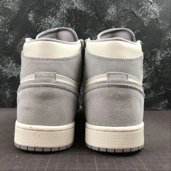 AJ1 Ret Hi