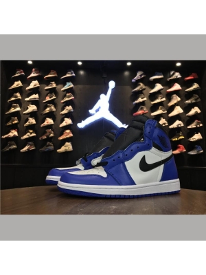 AJ1 Royal