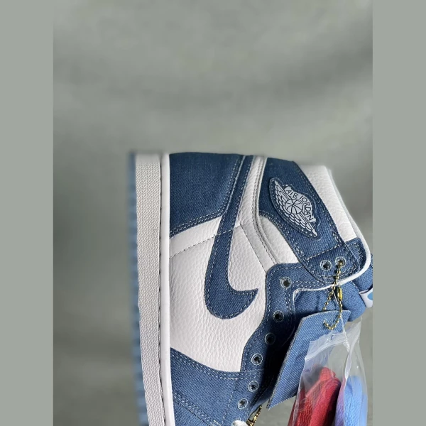AJ1 University Blue