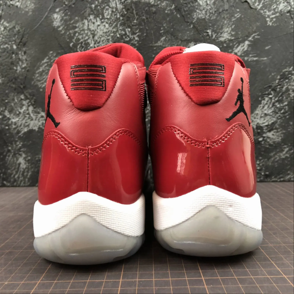 AJ11 Rouge