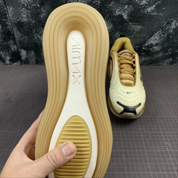 Air Max 720 Black_Gold