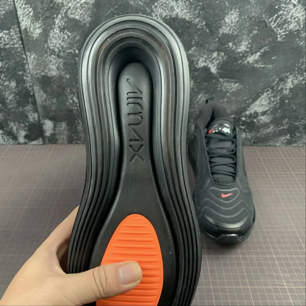 Air Max 720 Black_Hyper