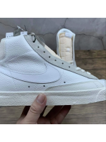 Blazer Classic White