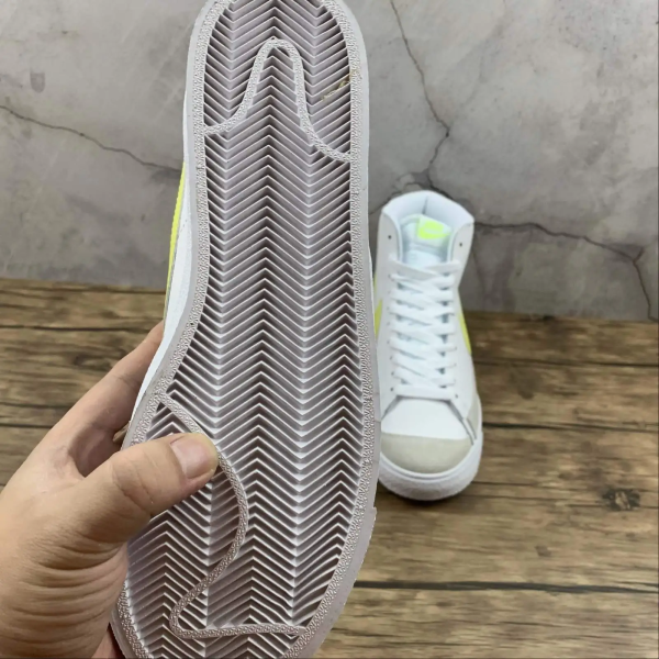 Blazer Classic Yellow