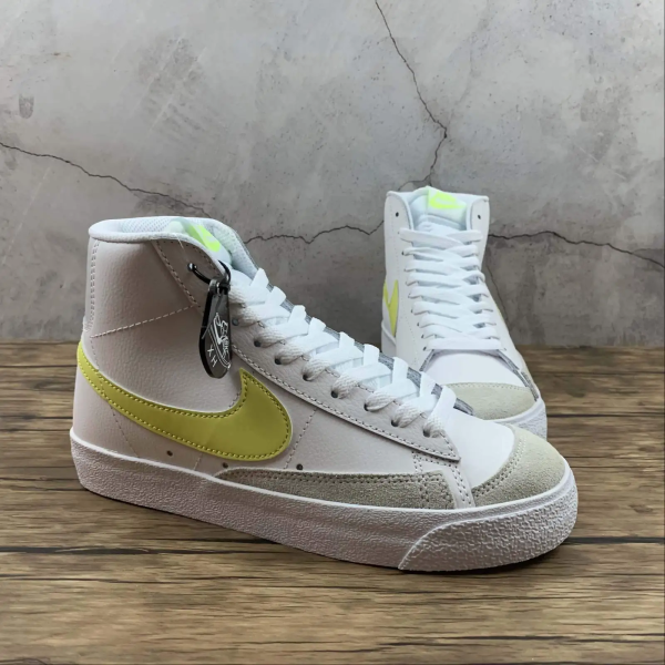 Blazer Classic Yellow