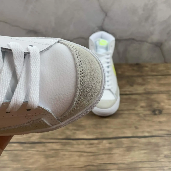 Blazer Classic Yellow