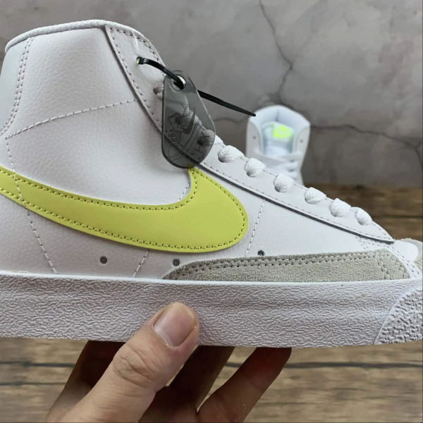 Blazer Classic Yellow