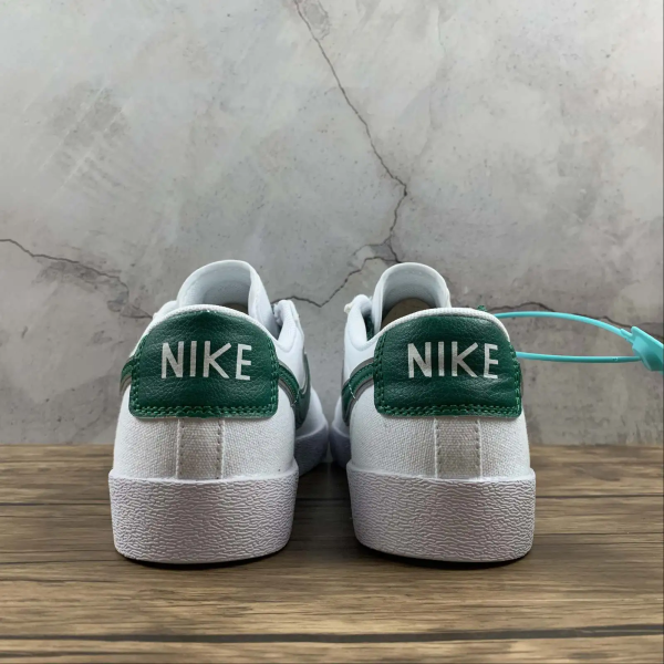 Blazer Low Green Logo
