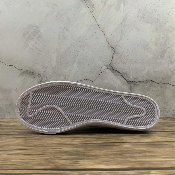 Blazer Low Red Logo Blue