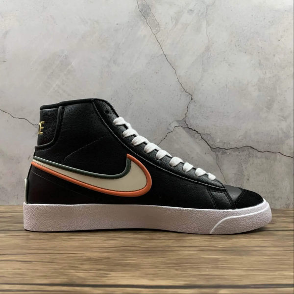 Blazer Super Logo Black