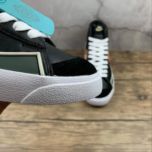 Blazer Super Logo Black