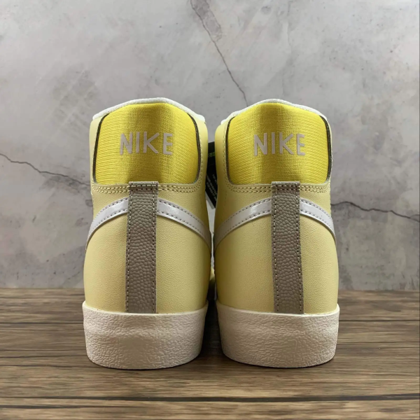 Blazer Yellow Classic