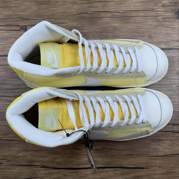 Blazer Yellow Classic