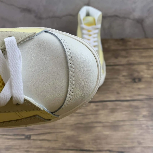 Blazer Yellow Classic