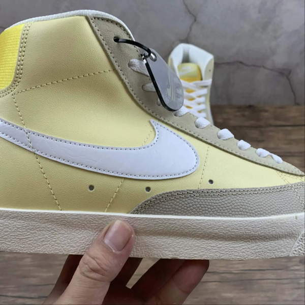 Blazer Yellow Classic