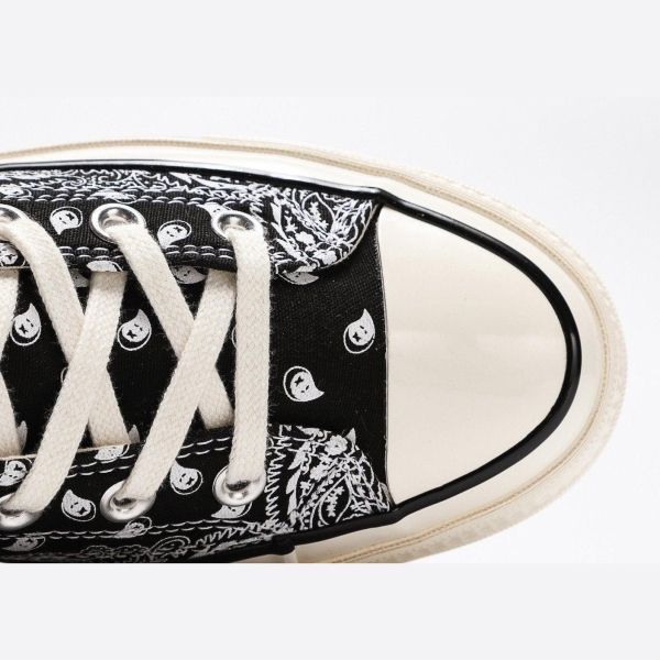 CONV3RS3 BANDANA GUETTO