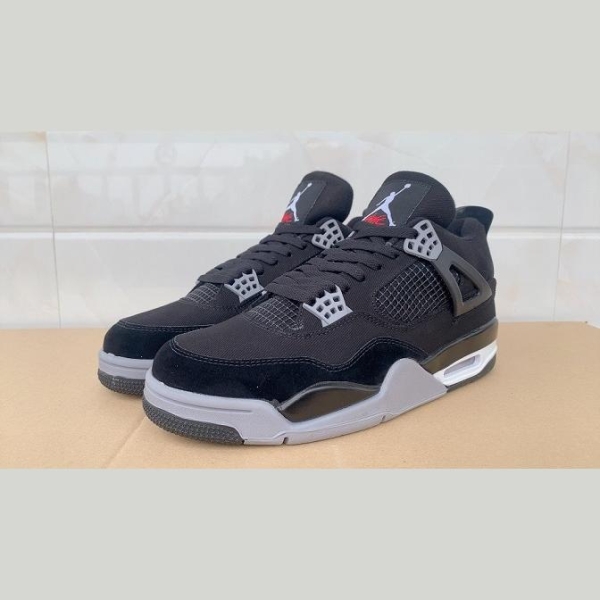 AJ4 Negro Canvas