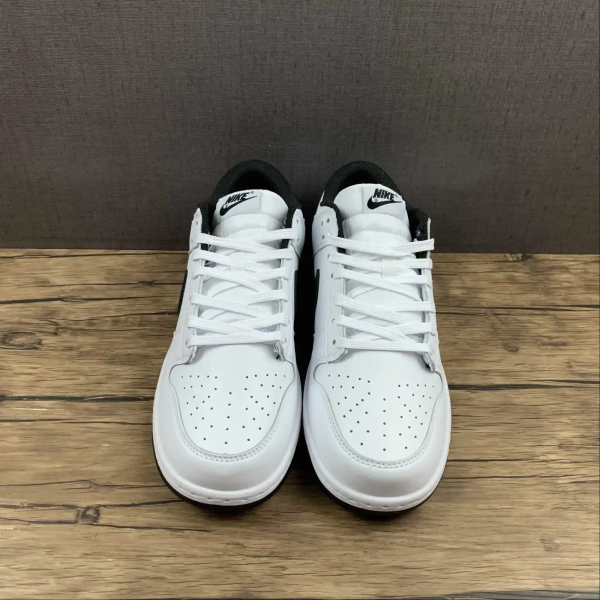 NK Dunk Black & White