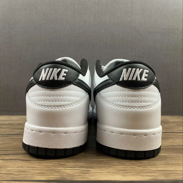 NK Dunk Black & White