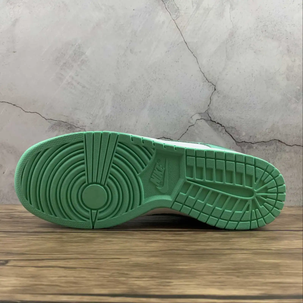 NK Dunk Green