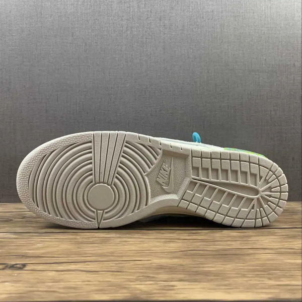 NK SB Dunk Grey and White