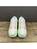 SB Dunk Light Soft