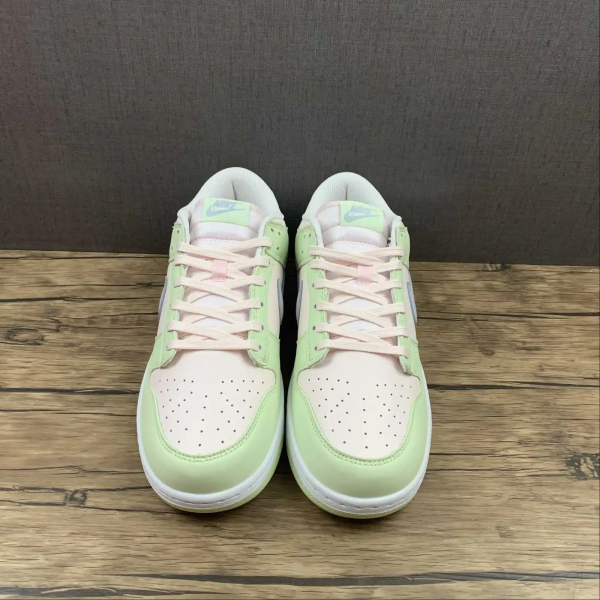 SB Dunk Light Soft