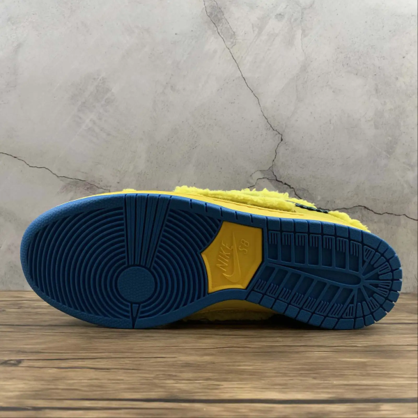 SB Dunk QS Yellow
