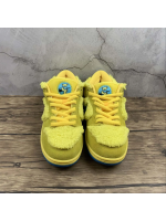 SB Dunk QS Yellow