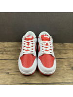 SB Dunk University Red