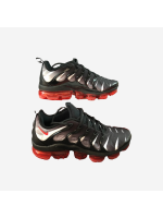 VAPORMAX PLUS Black Red