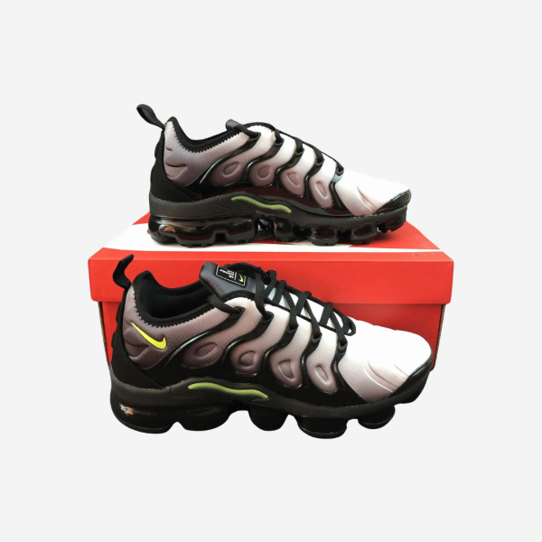 VAPORMAX PLUS Grey White