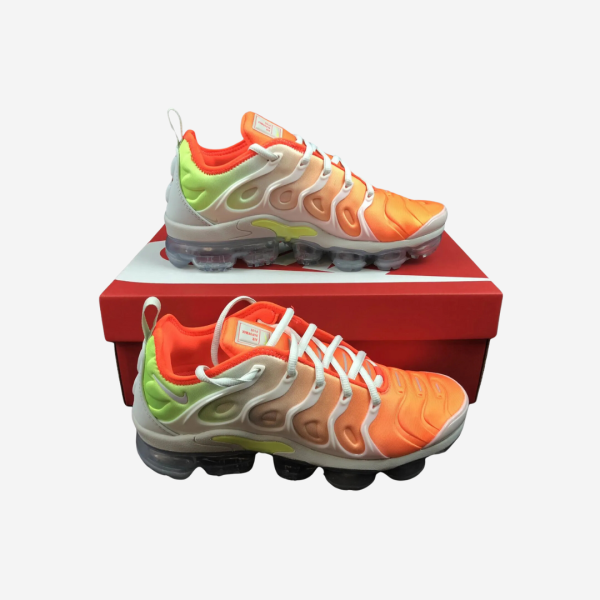 VAPORMAX PLUS Orange