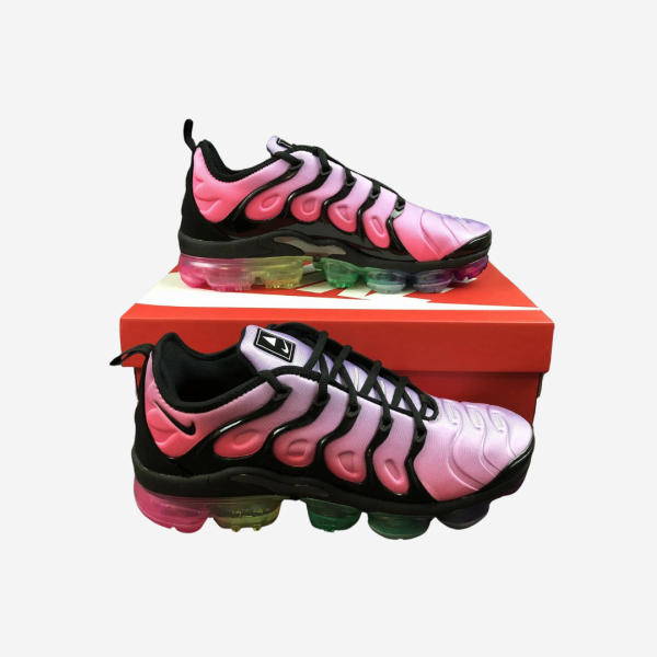 VAPORMAX PLUS Pink