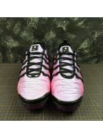 VAPORMAX PLUS Pink