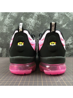 VAPORMAX PLUS Pink