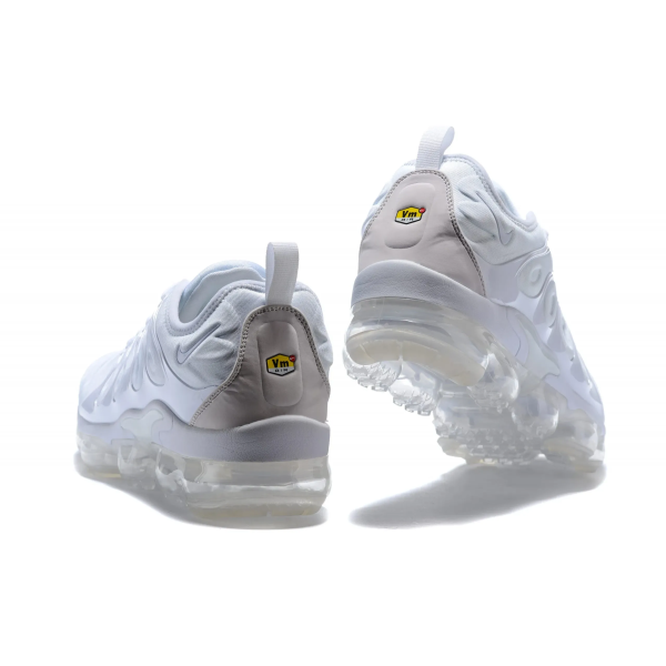 VAPORMAX PLUS White