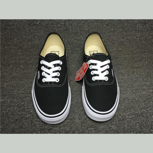 VNS LOW Classic Black