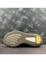 Y33zy 350 Black Star